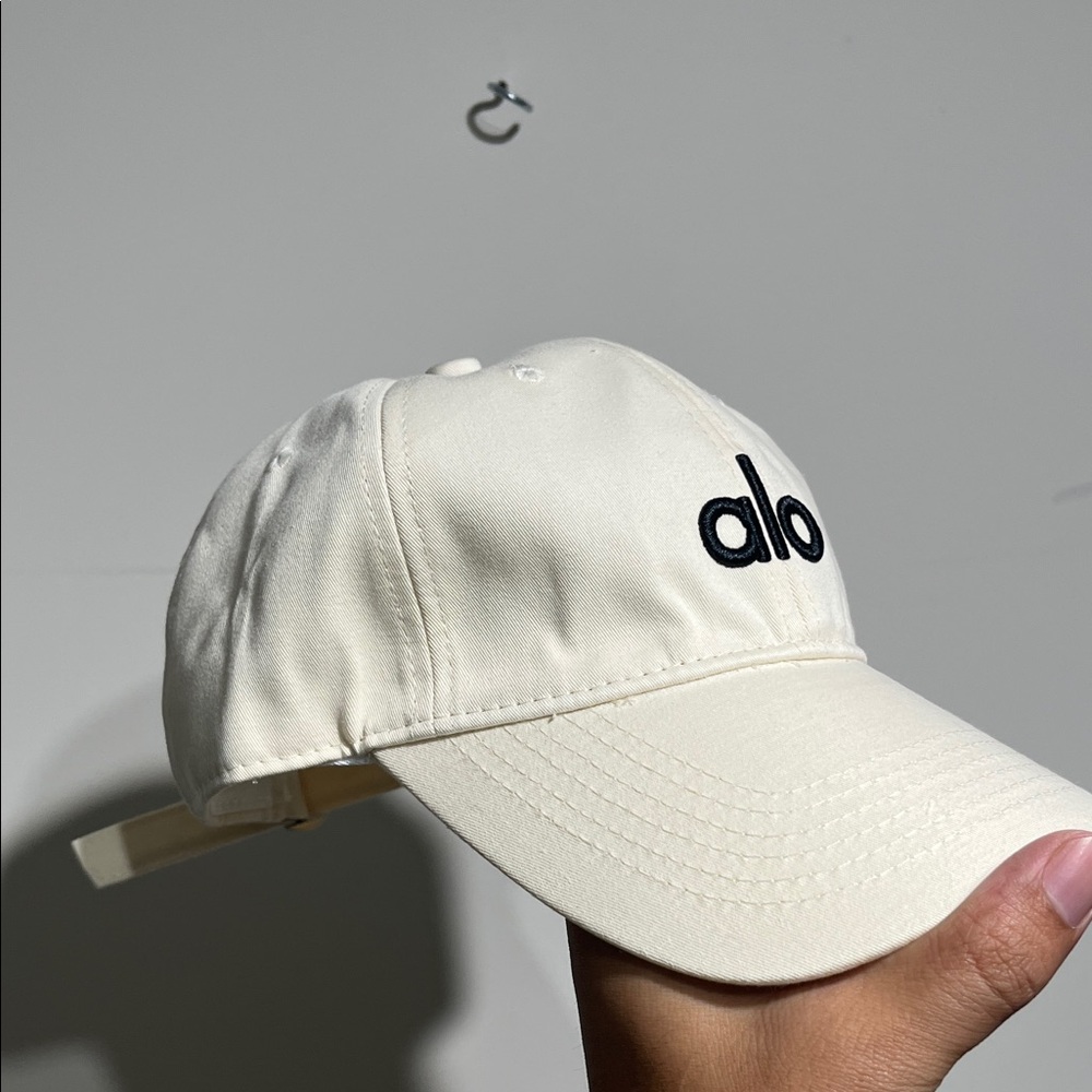 ALO Yoga Cream Baseball Cap with Black Logo